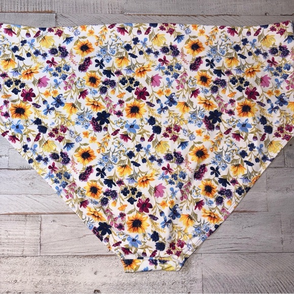 Old Navy Floral Print Swim Bottom High Waist Bikini Bottom Plus Size 4X - Picture 14 of 15